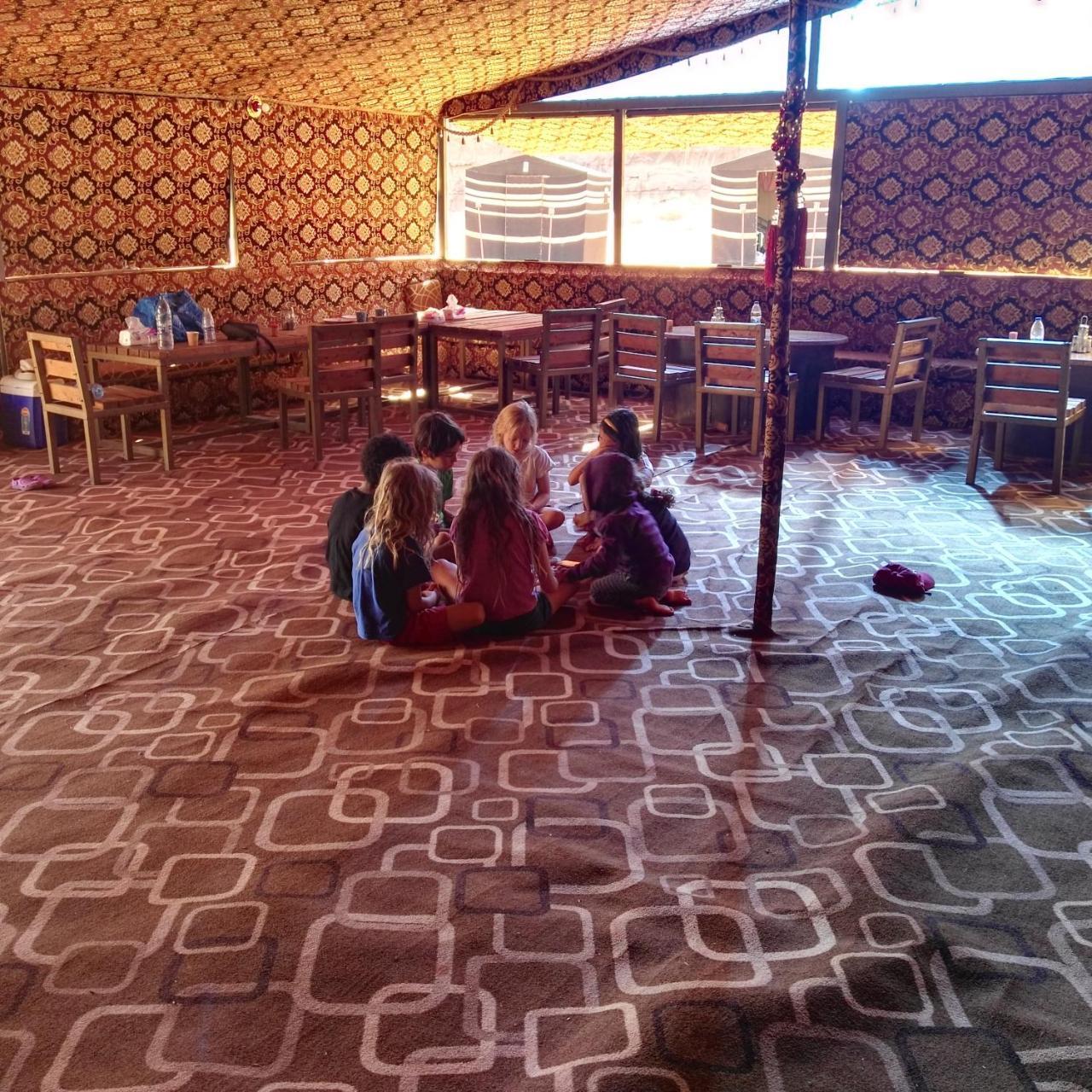 Rainbow Camp Hotel Wadi Rum Exterior foto